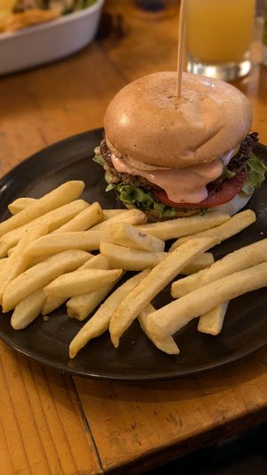 🍔 La Gringa - 27 PEN at Asianica Street Food - temporarily closed in Lima