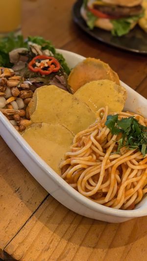 🇵🇪 Combinado Carretillero - 37 PEN at Asianica Street Food - temporarily closed in Lima