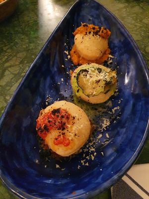 Tris di montanarine at Caciara in Milan