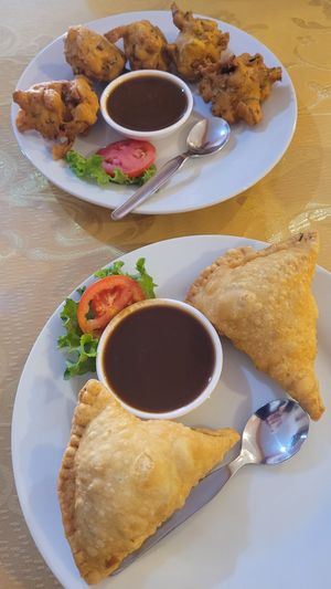 Samosas and Pakoras at Paulinos Indian Cuisine in Huaraz