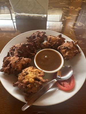 Pakoras entree  at Paulinos Indian Cuisine in Huaraz