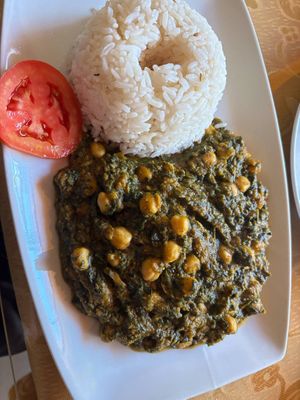 Channa palak at Paulinos Indian Cuisine in Huaraz