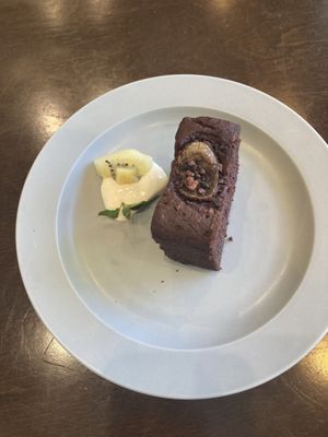 Chocolate banana cake  at Cotonoha  in Kamakura