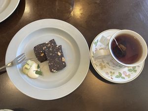 Bliss ball and tea  at Cotonoha  in Kamakura