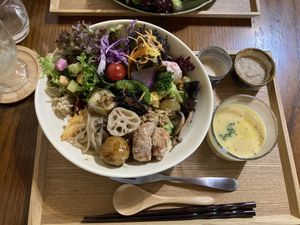 Buddha bowl  at Cotonoha  in Kamakura