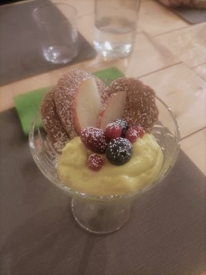 Crema pasticcera e biscotti at il Giardino - Palatini Terme in Salzano