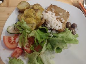 My vegan selection at Cinco Cozinha Portuguesa e Vegetariana in Lisbon