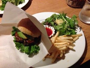avocado burger at Matsuontoko Cafe in Kyoto