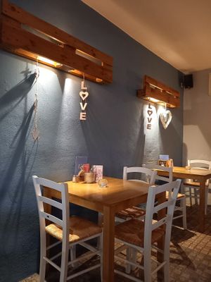 Sitzgelegenheiten at Café Leo  in Oberasbach