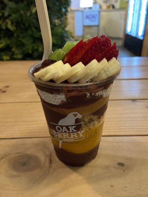 🍓  at Oakberry - Sardenya in Barcelona