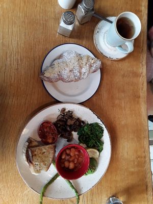Vegan almond croissante and the green spoon breakfast (vegan option) at Blighty - Finsbury Park in North London