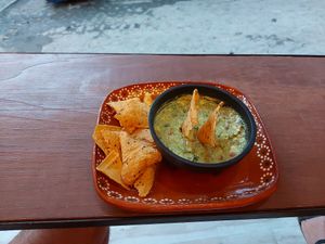 Great guacamole! #Veganuary at 100% Vegana Taqueria 2 in Sayulita