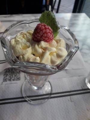 💚 Postre delicioso 💚 at Los Andenes Vegan - Puerta de Toledo in Madrid