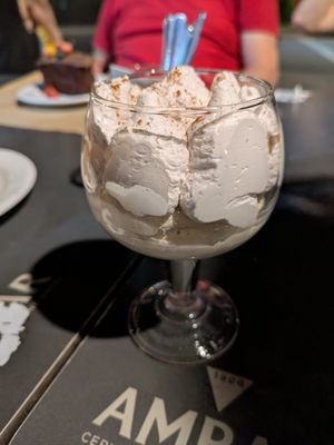 Suspiro limeño (custard, cream and caramel) at Los Andenes Vegan - Puerta de Toledo in Madrid