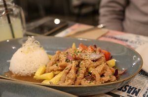 lomo saltado at Los Andenes Vegan - Puerta de Toledo in Madrid