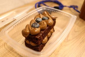 chocolate cake at Los Andenes Vegan - Puerta de Toledo in Madrid