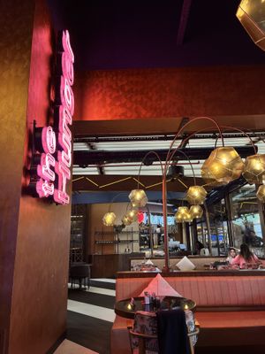   at The Hunger - Metropol AVM in Istanbul