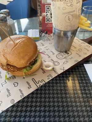   at The Hunger - Metropol AVM in Istanbul