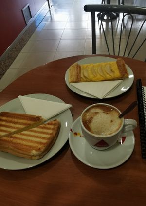  at Café Montalegre in Braga