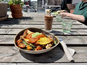Vegan enchilada and a wake-me-up milkshake  at Tilstede mat og mer in Kristiansand