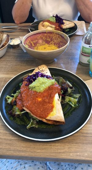 Quesadilla with vegan cheese  at Tilstede mat og mer in Kristiansand