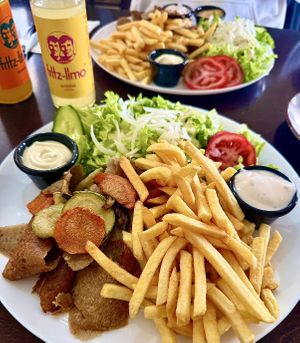 VÖNER TELLER 🌱👌  at Il Vegano in Aachen