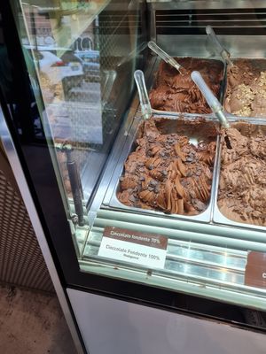 Vegan cream flavours at Artico in Milan