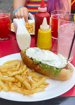   at Fuente Rica Rica - Plaza Ñunoa in Santiago