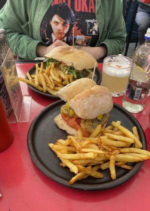   at Fuente Rica Rica - Plaza Ñunoa in Santiago