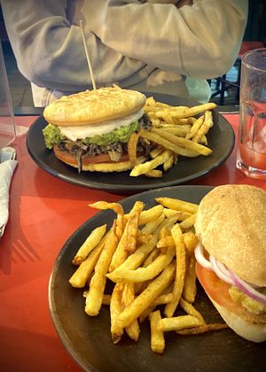   at Fuente Rica Rica - Plaza Ñunoa in Santiago