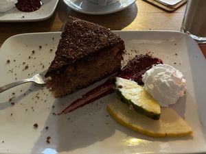 Mandel-Amaretto-Kuchen   at Velo Heilbronn in Heilbronn