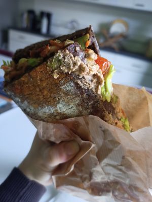 Légumes et curry sandwich at D'un Pain à l'Autre in Louvain-la-neuve