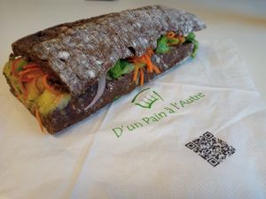 Vegan hummus at D'un Pain à l'Autre in Louvain-la-neuve