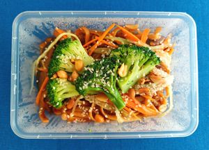 Vegan Kung Pao Pasta 😋 at Projuice - Dos Castillas in Manila