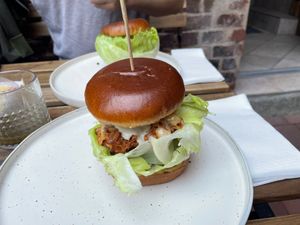 Happy morning breakfast burger with poached egg and pulled jackfruit at Pure Food in Nuremberg