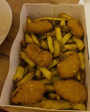 Vegan nuggets with fries   at Cartofisserie in Brasov