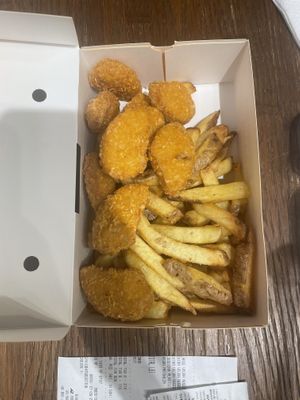 12 vegan nuggets with fries & vegan mayonnaise (40ml) =69RON  at Cartofisserie in Brasov