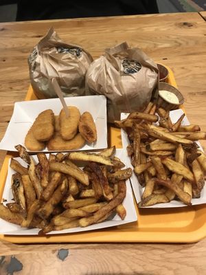 Burger, Fries and Nuggets  at Vélicious Burger in Colmar