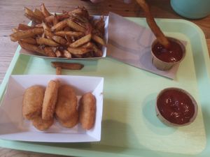 Very good nuggets and fries :) at Vélicious Burger in Colmar