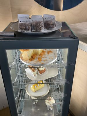 Only vegan option mango cake. No cookies - didn’t order anything   at Always Au8ust - Yeonnam in Seoul