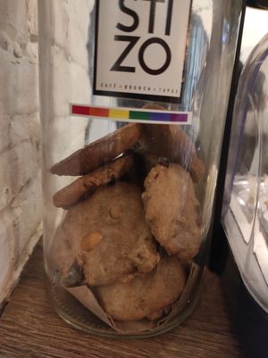 Vegan cookies at Mestizo Cafe in Valencia