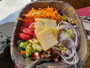 Ensalada (queso opcional) at Casa Ruche  in Plan