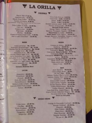 Menu-drinks at La Orilla in Copacabana