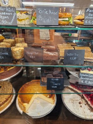 Vegan oreo brownies at Exclusive Coffee in Berlin