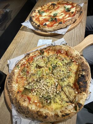 Pizza: Vegan Vegetariano  at Donna Mamma in Budapest