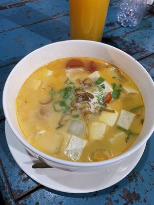 Tom yum with tofu  at Sabaidee Sivilay Restaurant in Pakbeng