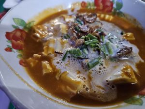 Lao curry at Sabaidee Sivilay Restaurant in Pakbeng