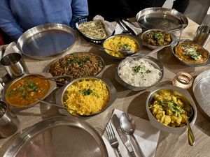 The vegan menu plus some extra dishes  at Indian Palace in Tilburg