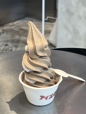 Vegan soft icecream🤤🤤  at Ice Gyaru - 霜淇淋專門店 in Taipei