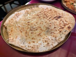 Sourdough pita at Mamnoon in Seattle